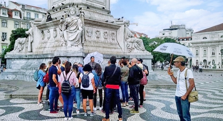 Alfama and Mouraria Free Tour: History versus Modern Facts Provided by LIVE HISTORY - LIVE LISBON