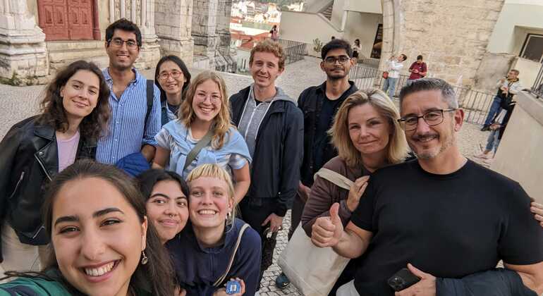Lisbon Free Tour: Stories of its Heroes Provided by Vibrant City Tours